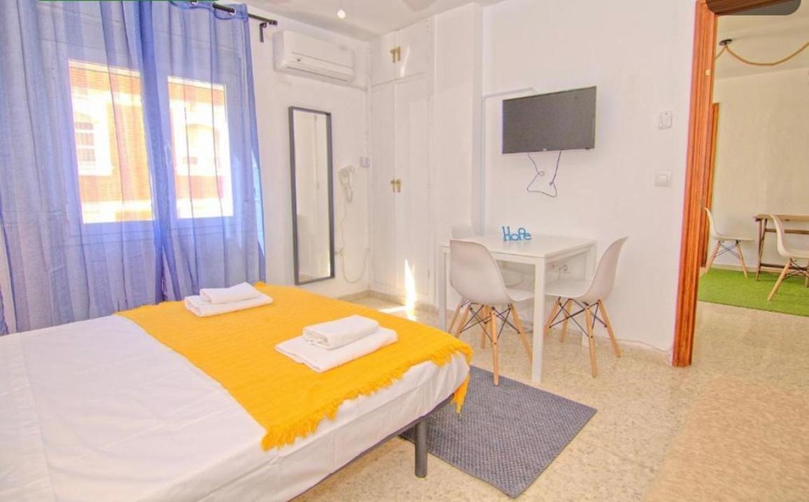 Guest House Mota Málaga Buitenkant foto