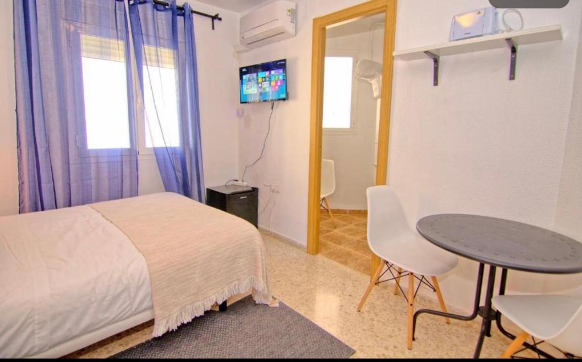 Guest House Mota Málaga Buitenkant foto